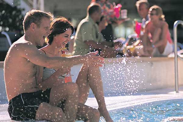 Sun_OasisPool