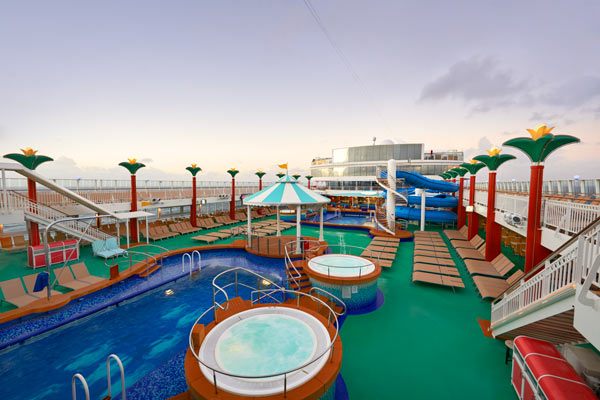 ncl_Gem_Tahitian-Pool-Deck