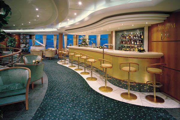 ncl_Sky_Public_Atrm_Bar